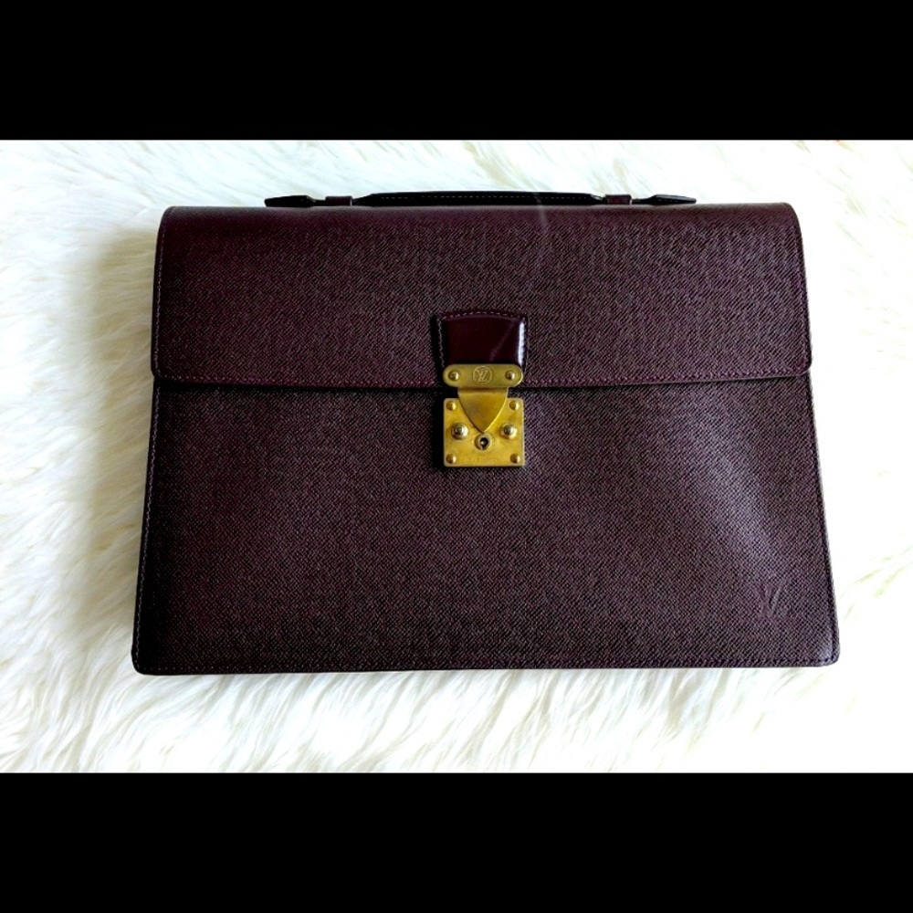 VINTAGE LV briefcase maroon with metal clasp
